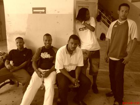                                      LA TeAm